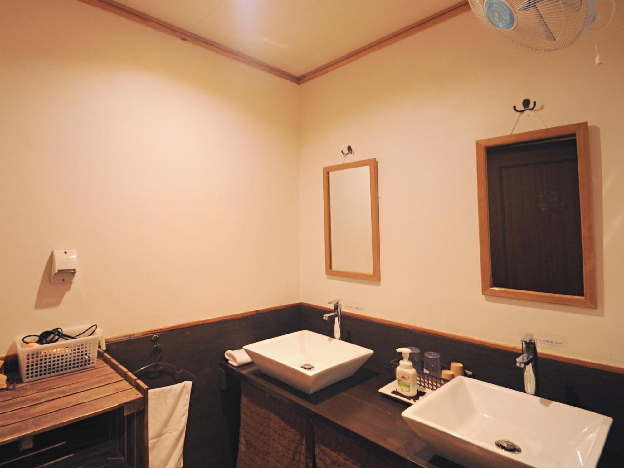 Hotel Nakijin No Yado Hibiscus Exterior foto