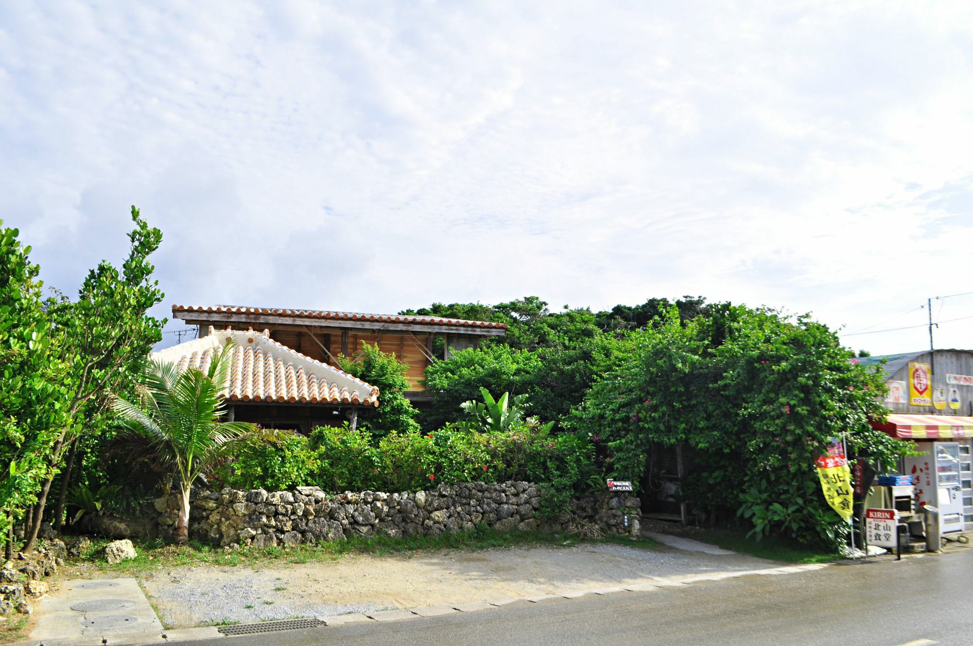 Hotel Nakijin No Yado Hibiscus Exterior foto